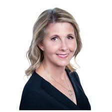 Julie Gable's Instagram, Twitter & Facebook