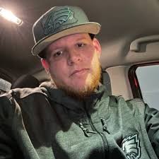 Eliud Ortiz (@Elbeasto1227)