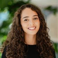 Ella Schuster's Instagram, Twitter & Facebook