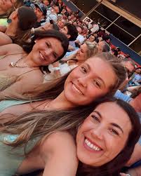 last beach post i promise 😘