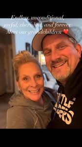 Chrissy Hoffman Bartlett को Instagram video • Dec 28, 2024 at 2:44 PM