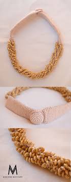 Colar De Crochet Matilda Cor Marrom Com Micangas De Madeira Amarelas Handmadeforyou Compras Ou Encomendas E Mail Oi Colares Acessorios Pingente