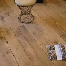 Лента темы 4 338 фото 17 709 видео 224 участники 90 787. Plancher Vieilli En Chene Massif Replique De Plancher Ancien Parquet Bois Massif Parquet Massif Parquet En Chene