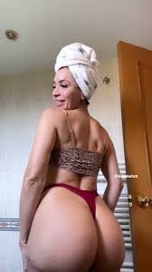 @neivaones video Tweet