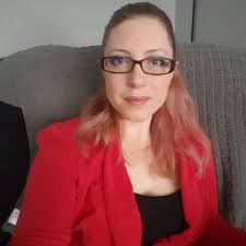 Nicole Beach's Instagram, Twitter & Facebook