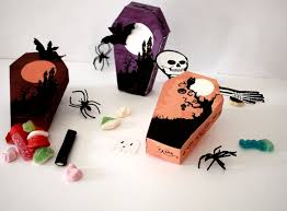 Mais attention à bien vous équiper, et à suivre une méthode adaptée pour une telle réalisation. Pour Halloween On Fait Des Boites En Forme Oui Are Makers