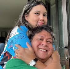 PROUD DAUGHTER MOMENT 💚 LOOK: Miel Pangilinan, daughter of senatorial  candidate Kiko Pangilinan, shared an emotional message following her  father's projected victory in the midterm elections. In a social media  post, Miel