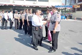 Check spelling or type a new query. Dua Pejabat Polres Dimutasi Radarsemarang Com