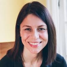 Naomi Fishman's Instagram, Twitter & Facebook