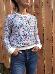 Mon Sweat Bloom Patron Issu De La Maison Victor Mai Juin 2017 Par M Gg La Maison Victor Haute Couture Idees De Mode