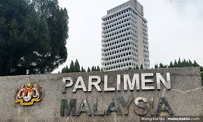 Kini perempuan satu putra ini telah menikah dengan khairul khalil, seorang pengarah sekaligus asisten eksekutif di pejabat perdana menteri. Hukuman Berat Menanti Pelari Cukai Sst Berita Terbaru Harini Berat Malaysia Broadway Show Signs