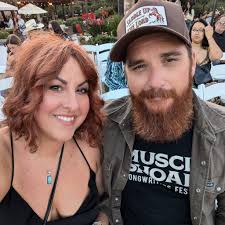 I am thrilled that 4th Street Antiques will be staying open in Old Town! I  love small businesses and I love the history of Old Town! Today I walked  into the store