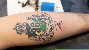 He made his 2 million dollar fortune with rb leipzig, fc st. Hannover 96 Fan Lasst Sich Fullkrug Autogramm Von Leon Andreasen Stechen Sportbuzzer De