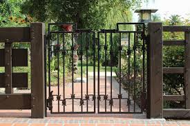 Metal garden gates wrought iron garden gates or modern designs deavita. 15 Simple Gate Design For Small House Make A List