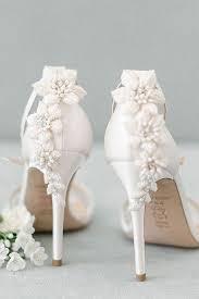 24 Elegant White Wedding Shoes Wedding Forward In 2020 Elegant Wedding Shoes Floral Wedding Shoe Fun Wedding Shoes