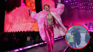 Reportan que Harry Styles ya está en México para los conciertos de su gira; así lo captaron en el aeropuerto |