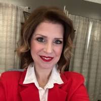 Kellie Sumner's Instagram, Twitter & Facebook