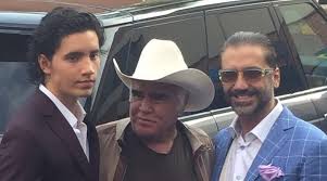 Acaba de cumplir 24 años y cada día se parece más a su papá. Alejandro Fernandez Jr Tras Los Pasos De Su Papa El Imparcial De Oaxaca