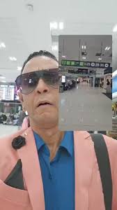 Ricky Lorenz "El Internacional"