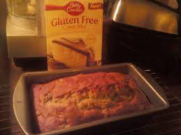 Compare cheapest prices and offers for betty crocker gluten free devil's food chocolate cake mix (425g). Pin By Ell Harlander On Recipes Gluten Free Cake Mixes Betty Crocker Gluten Free Gluten Free Cake Mix Recipes