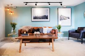 Mint accents will be right at home while adding a fresh burst of modern energy to the colour palette. Fresh And Pastel Style Your Living Room In Mint Hues