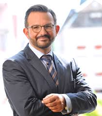Als experte für mentale stärke, persönlichkeitsentwicklung, motivation und stressmanagement berät, coacht und. Christian Lubbers Wikipedia