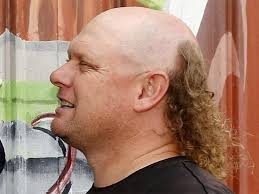 The extreme mullet aka… The Skullet! Are you a fan or not ?