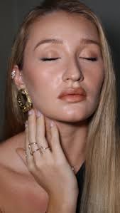 POV: You finally found a makeup artist in Darwin who gets brown skin 💛✨ I  hear it all the time from brown girls—how hard it is to find an MUA who  truly