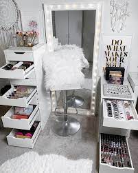 45 Brilliant Makeup Organizer Storage Ideas For Girls Makeup Room Decor Dressing Room Design Stylish Bedroom