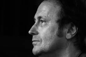 Barry Sage, mítico productor inglés, se instala en Chile