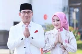 Sidang Perdana Perceraian, Atalia Praratya dan Ridwan Kamil Kompak Absen - Bagian 1