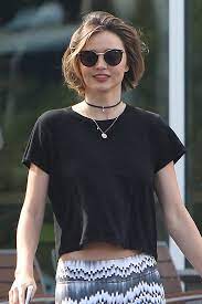 The Best Beauty Looks Of The Week Selena Gomez Kristen Stewart And More Miranda Kerr Boyfriend Miranda Kerr Style Miranda Kerr