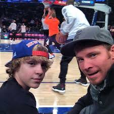 Tara Littrell's Instagram, Twitter & Facebook