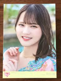 高松瞳 チェキ—限定写真で魅せる瞳の魅力