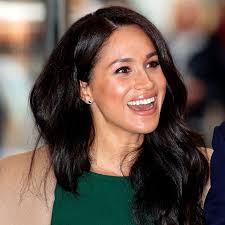 Attrici, vanessa hudgens, attrice, americana, capelli neri, occhi castani, cantante, sorriso, sfondo hd. Colore Capelli Neri 2019 2020 Come Avere Le Nuance Di Meghan Markle E Amal Clooney Amica