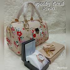Paket speedy untuk wilayah medan dan sekitarnya untuk info dan pemasangan hubungi : Tas Paket Speedy Flower Women S Fashion Women S Bags Wallets On Carousell
