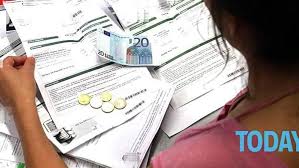 Codacons chiede rimborso per chi ha acquistato le obbligazioni subordinate della banca etruria e le altre salvate dal governo banche. Come Ottenere I Rimborsi Per Le Bollette A 28 Giorni Il Codacons Aiuta Gli Utenti Abruzzesi
