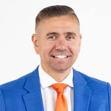 Jake Paddock's Instagram, Twitter & Facebook