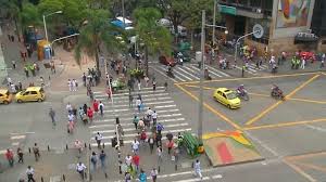 Qhubo medellin, noticias de colombia e información de medellín, antioquia y el mundo. Hoy Volvieron Los Comerciantes Al Centro De Medellin