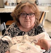 Carolyn Emberton's Instagram, Twitter & Facebook