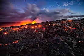 Berikut ini contoh lukisan pemandangan yang mudah ditiru, gambar sketsa pemandangan alam. Wallpaper Grafis Lava Lava Pemandangan Alam Gunung Berapi Awan Wallpaper Hd Wallpaperbetter