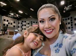 Sandra Ticas-Reyes (@thesandrareyes) • Instagram photos and videos