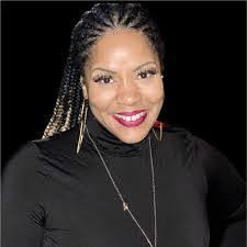 Akilah Hinds's Instagram, Twitter & Facebook