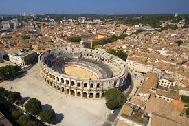 Vue Aerienne Des Arenes C L Boudereaux Maison Carre Arenes De Nimes Monument
