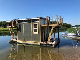 Best for kids originaly built in 2010 by my brother and i to explore the small pond at the end of the street.total construction takes arond 1 hour with very little skill. Plastic Barrel Houseboat Page 3 Boat Design Net