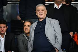 Όταν έρχεσαι σε επαφή με τη ζωή του δημήτρη μελισσανίδη ένα είναι το συμπέρασμα, ότι τα έχει όλα. H Tromerh Fwtografia Toy Melissanidh Apo Thn Paidikh Toy Hlikia Pic Galanolefko Gr