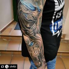 Nonfigurative tattoos ranked third, accounting for 22 percent of the answers. Untitled