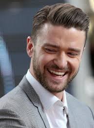 Trendfrisuren 2018 Herren Frisurentrends Frisurentrends2019 Frisuren Trendige Haarschnitt Manner Haare Manner Manner Frisur Kurz