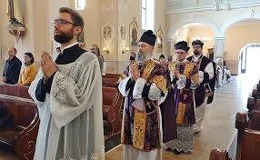 Kustosza arkadiusza rakoczego do sanktuarium powraca na stałe msza św. Tajemnica Sacrum Jubileuszowa Msza Trydencka Nowe Info