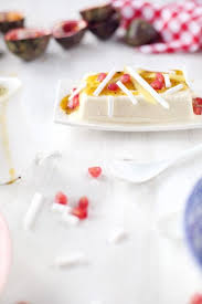 Parfait Glace A La Vanille Rhum Et Fruits De La Passion Chefnini Recette En 2020 Parfait Glace Fruit De La Passion Glace